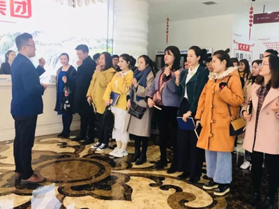 熱烈歡迎丨昌禾商學(xué)院，柔然彩虹隊(duì)光臨寧夏昌禾裝飾參觀學(xué)習(xí)！