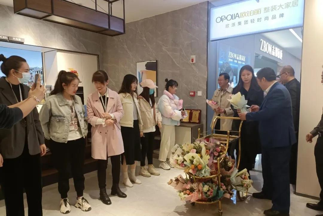 昌禾裝飾丨特別的愛給特別的你，對你的“愛”從未缺席~